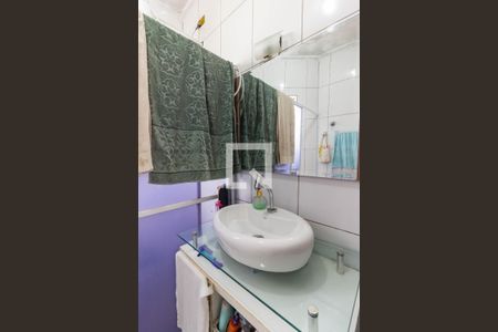 Casa à venda com 195m², 4 quartos e 3 vagasBanheiro