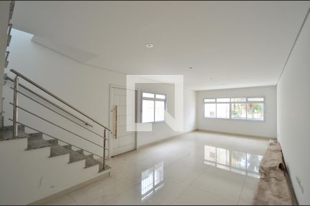 Sala de casa à venda com 3 quartos, 130m² em São Judas, São Paulo