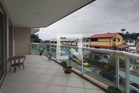 Casa à venda com 360m², 4 quartos e 4 vagasVaranda Suíte 2 e 3