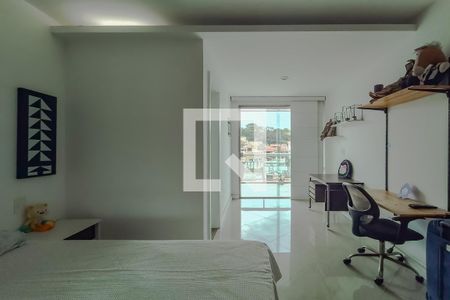 Casa à venda com 360m², 4 quartos e 4 vagasQuarto 3 - Suíte