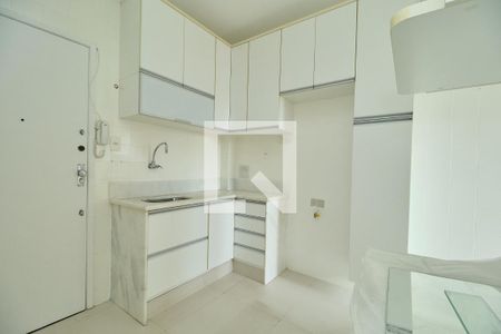 Apartamento à venda com 75m², 2 quartos e 1 vaga Apartamento à venda com 75m², 2 quartos e 1 vagaCozinha