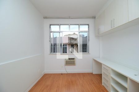 Quarto 1 de apartamento à venda com 2 quartos, 75m² em Tijuca, Rio de Janeiro