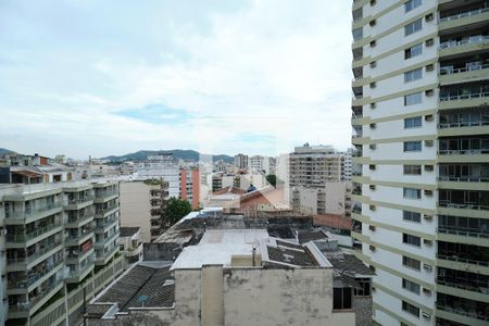 Apartamento à venda com 75m², 2 quartos e 1 vaga Apartamento à venda com 75m², 2 quartos e 1 vagaÁrea de Serviço Vista