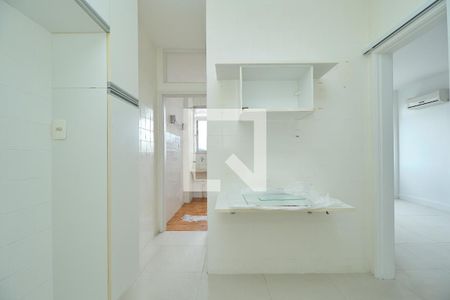 Apartamento à venda com 75m², 2 quartos e 1 vaga Apartamento à venda com 75m², 2 quartos e 1 vagaCozinha