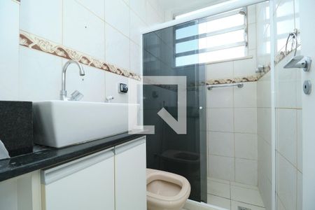Apartamento à venda com 75m², 2 quartos e 1 vaga Apartamento à venda com 75m², 2 quartos e 1 vagaBanheiro