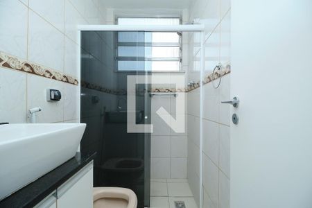 Apartamento à venda com 75m², 2 quartos e 1 vaga Apartamento à venda com 75m², 2 quartos e 1 vagaBanheiro