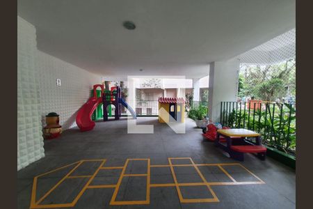 Apartamento à venda com 75m², 2 quartos e 1 vaga Apartamento à venda com 75m², 2 quartos e 1 vagaÁrea Comum - Playground