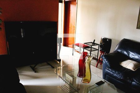 Sala de casa à venda com 4 quartos, 500m² em City América, São Paulo