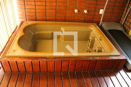 Casa à venda com 500m², 4 quartos e 8 vagasBanheiro da Suíte 1