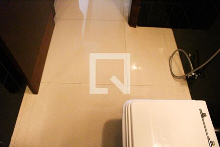 Casa à venda com 500m², 4 quartos e 8 vagasLavabo