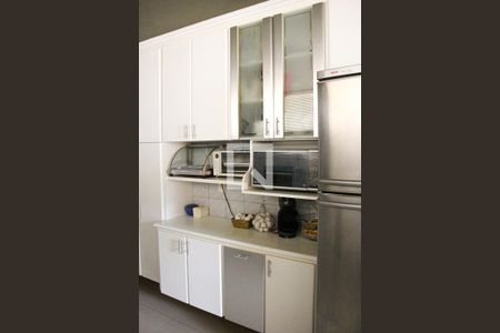 Casa à venda com 500m², 4 quartos e 8 vagasCozinha