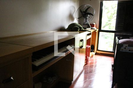 Casa à venda com 500m², 4 quartos e 8 vagasSuíte 3