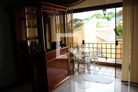 Sala de casa à venda com 4 quartos, 500m² em City América, São Paulo