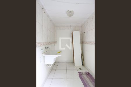 Casa de condomínio à venda com 80m², 1 quarto e sem vagaLavanderia