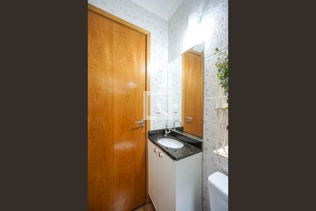 Banheiro de apartamento para alugar com 1 quarto, 30m² em Vila Antonina, São Paulo