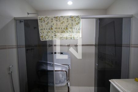 Casa à venda com 850m², 5 quartos e 8 vagasBanheiro da Suíte 3