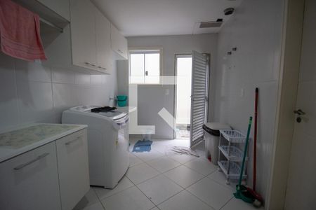 Casa à venda com 850m², 5 quartos e 8 vagasÁrea de Serviço