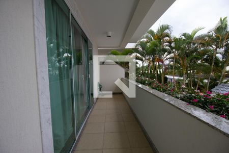 Casa à venda com 850m², 5 quartos e 8 vagasSacada da Suíte 2