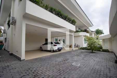 Casa à venda com 850m², 5 quartos e 8 vagasGaragem