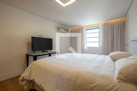 Apartamento à venda com 226m², 3 quartos e 2 vagasSuíte 1