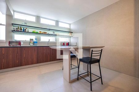 Apartamento à venda com 226m², 3 quartos e 2 vagasCozinha