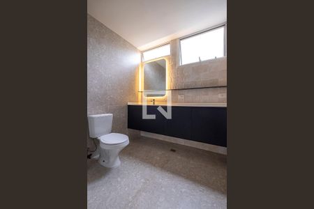 Apartamento à venda com 226m², 3 quartos e 2 vagasSuíte 2 - Banheiro