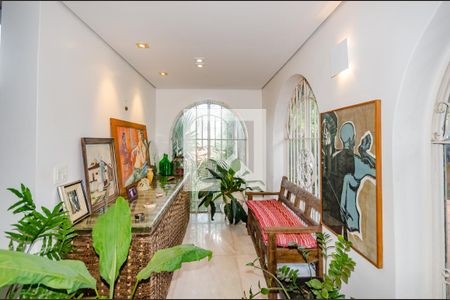 Sala 1 de casa à venda com 6 quartos, 350m² em Santa Lúcia, Belo Horizonte