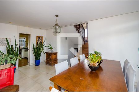 Sala 2 de casa à venda com 6 quartos, 350m² em Santa Lúcia, Belo Horizonte