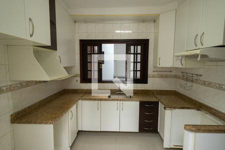 Casa para alugar com 215m², 3 quartos e 4 vagas Casa para alugar com 215m², 3 quartos e 4 vagasCozinha