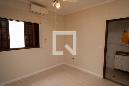 Casa para alugar com 215m², 3 quartos e 4 vagas Casa para alugar com 215m², 3 quartos e 4 vagasSuíte 2
