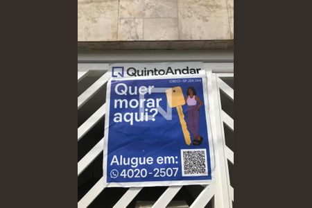 Casa para alugar com 215m², 3 quartos e 4 vagas Casa para alugar com 215m², 3 quartos e 4 vagasFachada