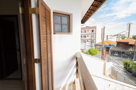 Casa para alugar com 215m², 3 quartos e 4 vagas Casa para alugar com 215m², 3 quartos e 4 vagasSacada da Suite