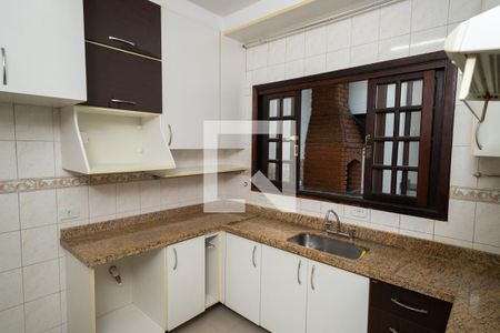 Casa para alugar com 215m², 3 quartos e 4 vagas Casa para alugar com 215m², 3 quartos e 4 vagasCozinha