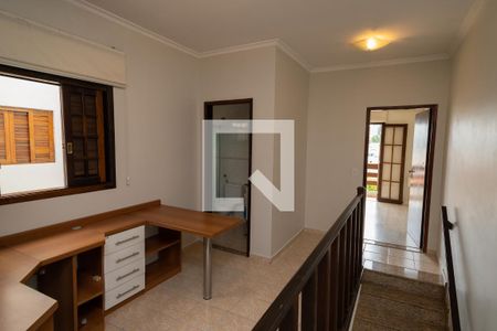 Casa para alugar com 215m², 3 quartos e 4 vagas Casa para alugar com 215m², 3 quartos e 4 vagasEscritório