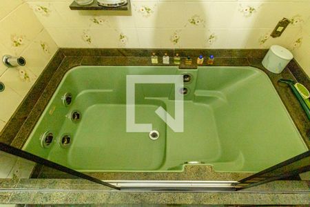 Apartamento à venda com 319m², 4 quartos e 2 vagasBanheiro 2