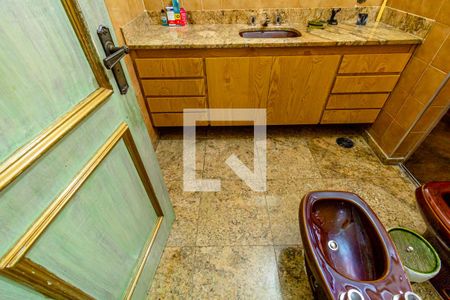 Apartamento à venda com 319m², 4 quartos e 2 vagasBanheiro 1 - Suíte