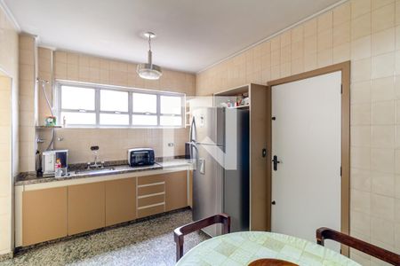 Apartamento à venda com 319m², 4 quartos e 2 vagasCozinha