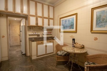 Apartamento à venda com 224m², 3 quartos e 1 vagaCozinha