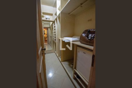 Apartamento à venda com 224m², 3 quartos e 1 vagaCloset