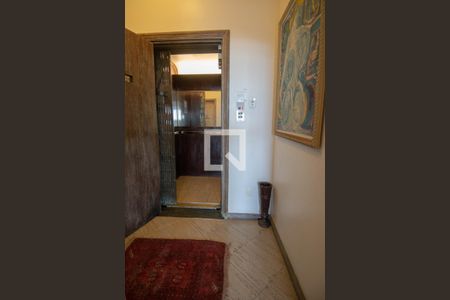 Apartamento à venda com 224m², 3 quartos e 1 vagaHall do elevador