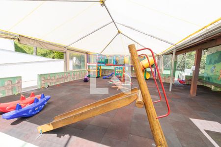 Apartamento à venda com 65m², 2 quartos e 1 vaga Apartamento à venda com 65m², 2 quartos e 1 vagaÁrea comum - Playground