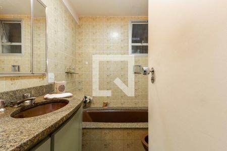 Apartamento à venda com 117m², 3 quartos e 2 vagasBanheiro 2