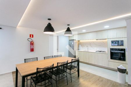 Apartamento para alugar com 37m², 2 quartos e 1 vagaÁrea comum - Salão de festas