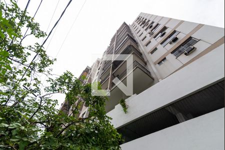 Apartamento para alugar com 82m², 2 quartos e 1 vaga Apartamento para alugar com 82m², 2 quartos e 1 vagaFachada