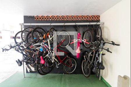 Apartamento para alugar com 82m², 2 quartos e 1 vaga Apartamento para alugar com 82m², 2 quartos e 1 vagaÁrea comum - Bicicletário