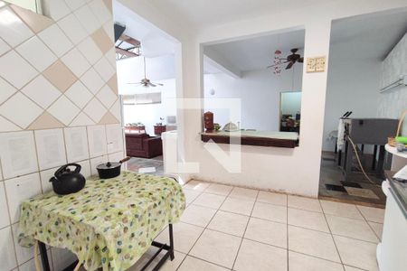 Casa à venda com 200m², 3 quartos e 8 vagasCozinha