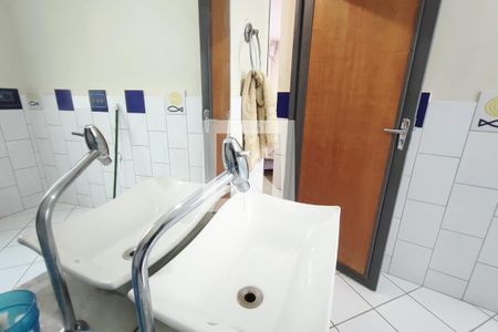 Casa à venda com 200m², 3 quartos e 8 vagasBanheiro suíte 1