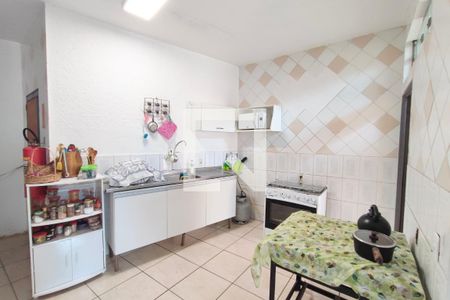 Casa à venda com 200m², 3 quartos e 8 vagasCozinha