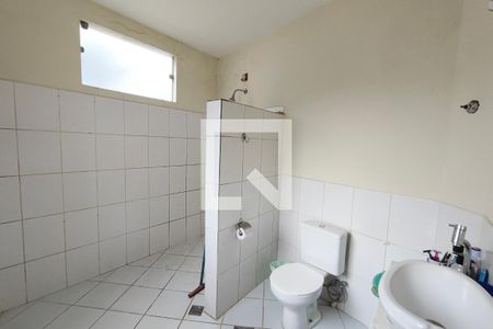 Casa à venda com 200m², 3 quartos e 8 vagasBanheiro suíte 2