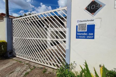 Casa à venda com 200m², 3 quartos e 8 vagasPLACA INSTALADA NO IMÓVEL